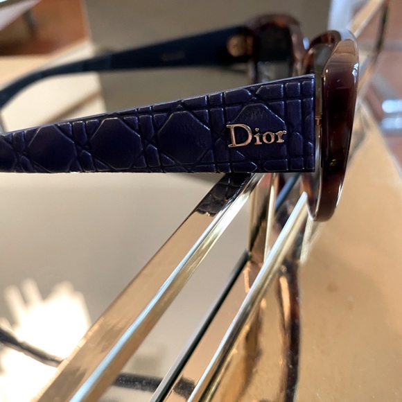 Dior cannage blue / tortoiseshell sunglasses. - Picture 5 of 16
